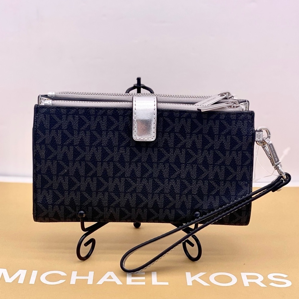 Michael Kors Jet Set Travel Large Embellished Signature Logo Wristlet Wallet - Picture 2 of 12